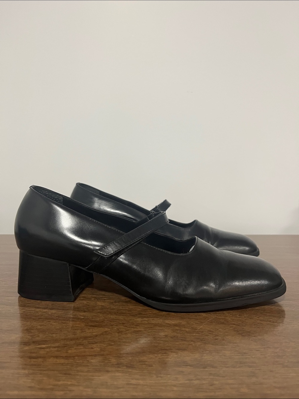 Bass Black Leather Mary Jane Block Heel Shoes